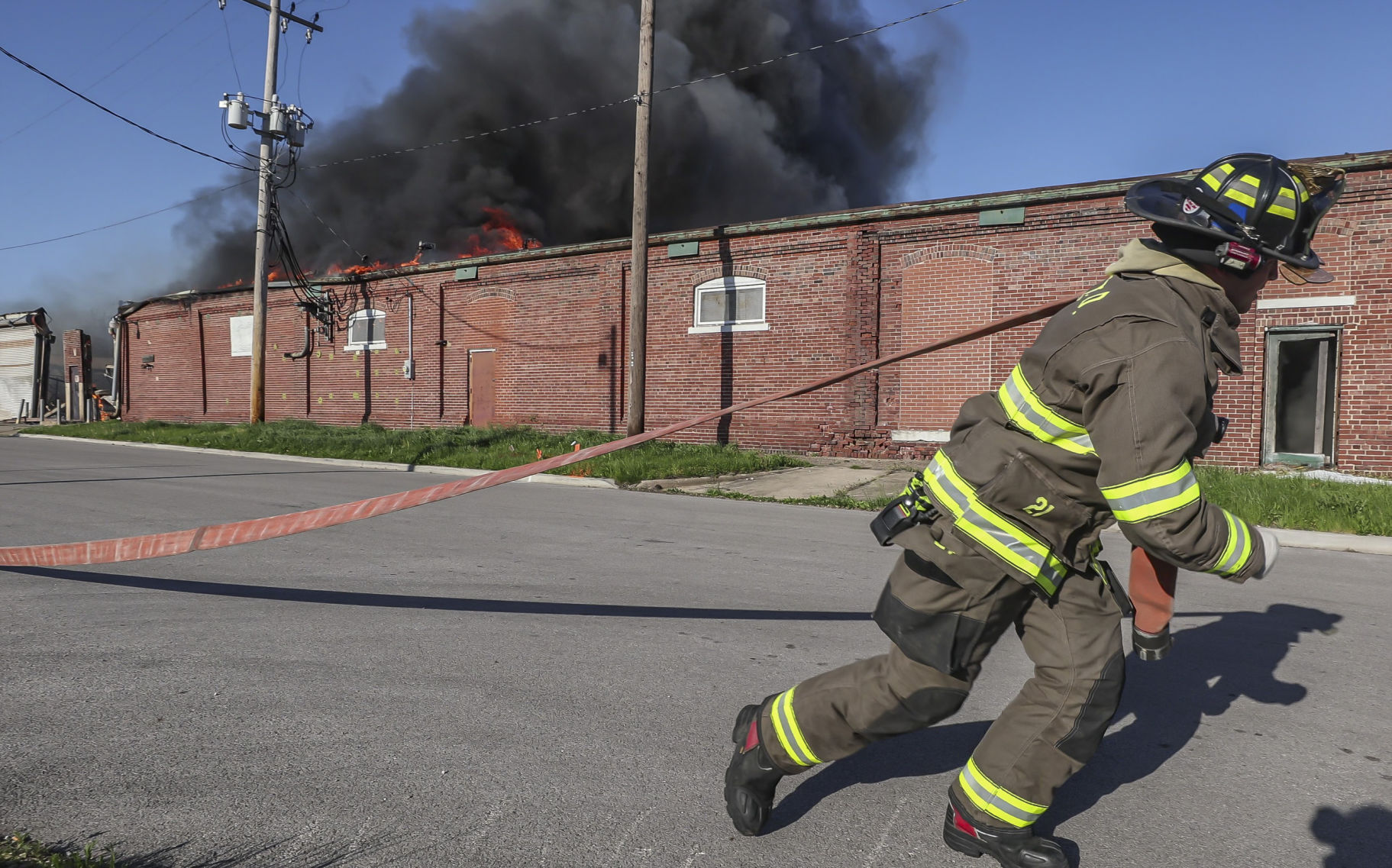 Warehouse fire15 050121.JPG